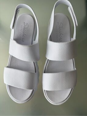 Skechers Luxe Foam Slingback Sandals - Off White - Women Size 10 US
